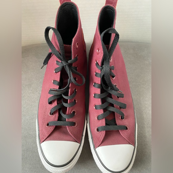 Converse Maroon High Tops Mens 10/ Womens 12 - Picture 2 of 7